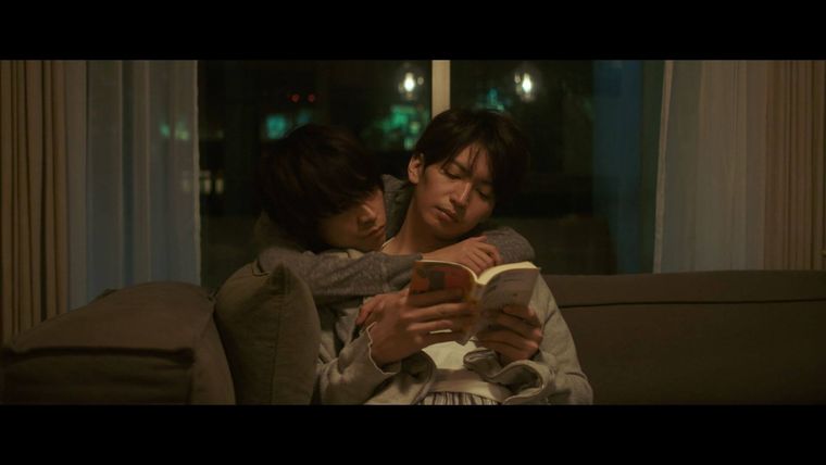 궁지에 몰린 쥐는 치즈꿈을 꾼다, 일본 BL 드라마, BL 추천, 일본 벨드, 일드 BL, 일드 추천](https://s3-us-west-2.amazonaws.com/secure.notion-static.com/815224f0-b43f-470f-b2a2-f64aa5a285e1/5.jpg)  일본 BL 드라마, BL 추천, 일본 벨드, 일드 BL, 일드 추천